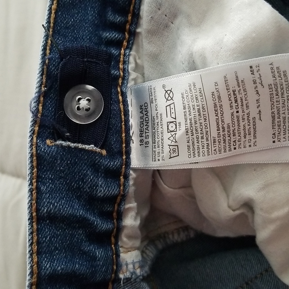 Old Navy Boy's Adjustable Waist Straight Leg Jeans - Picture 10 of 13